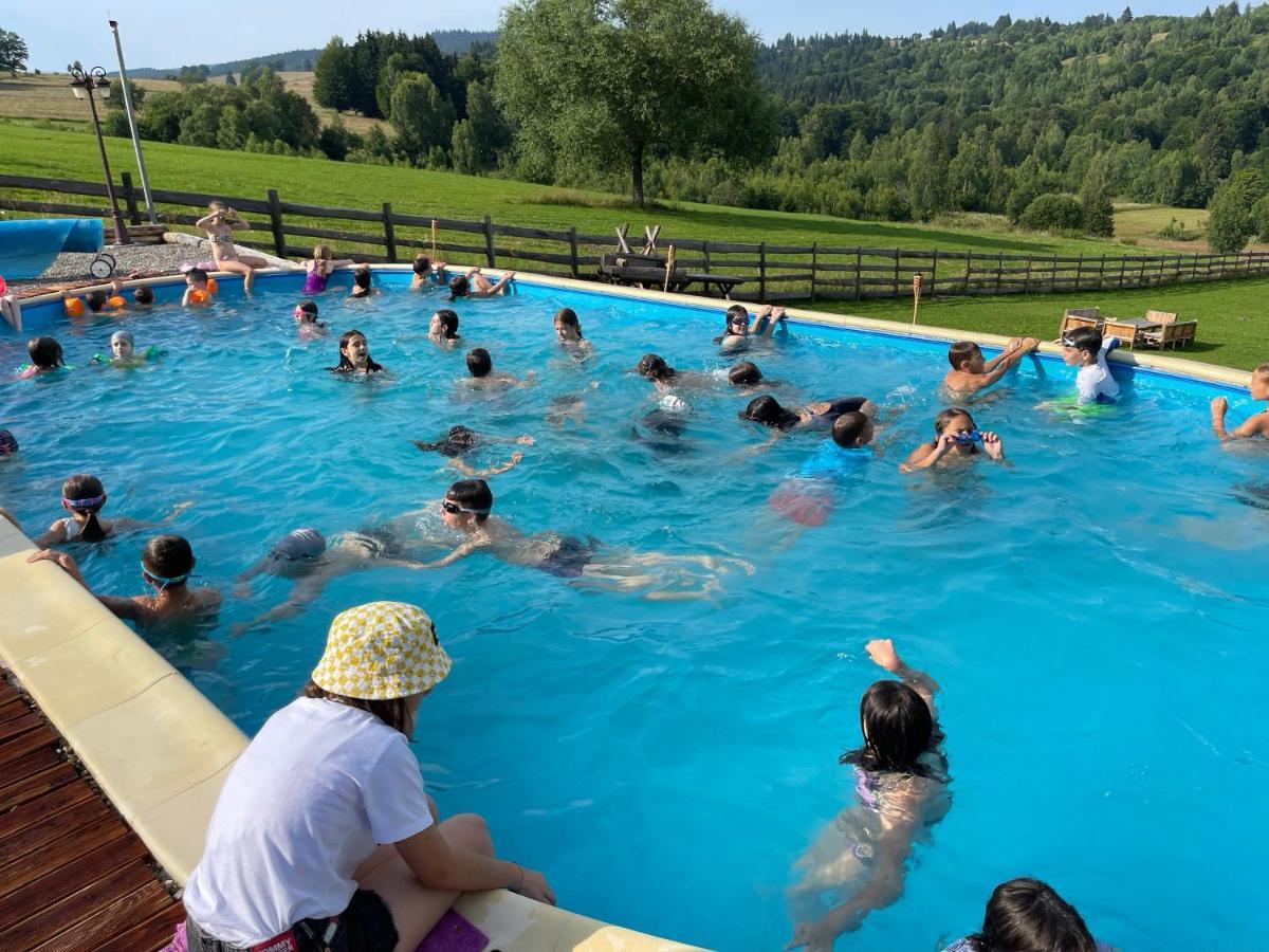 Casa Bradet Guest House Intorsura Buzaului Luaran gambar