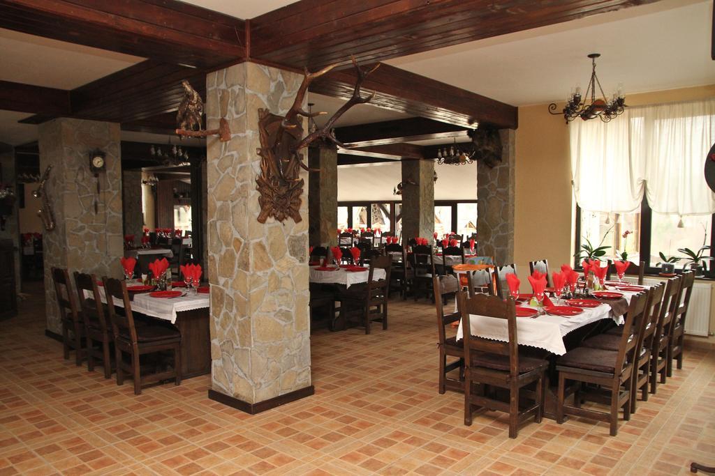 Casa Bradet Guest House Intorsura Buzaului Luaran gambar